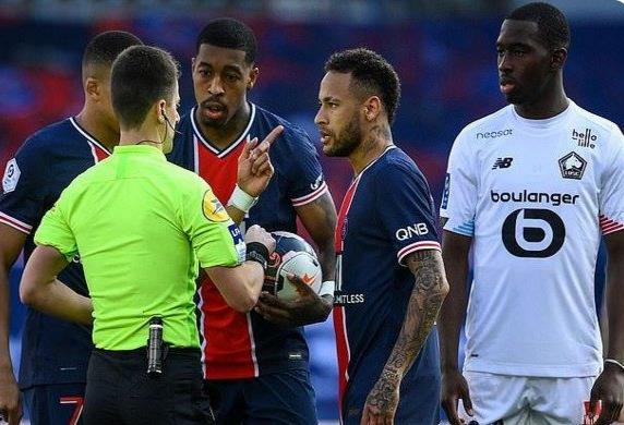  法甲榜首大战巴黎小胜 梅西助攻双响定乾坤  